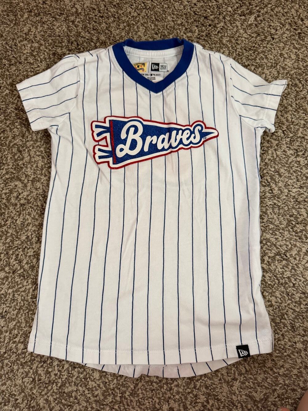 New Era Atlanta Braves Cooperstown Collection Shirt Girls 4/5 Kids Pinstripe